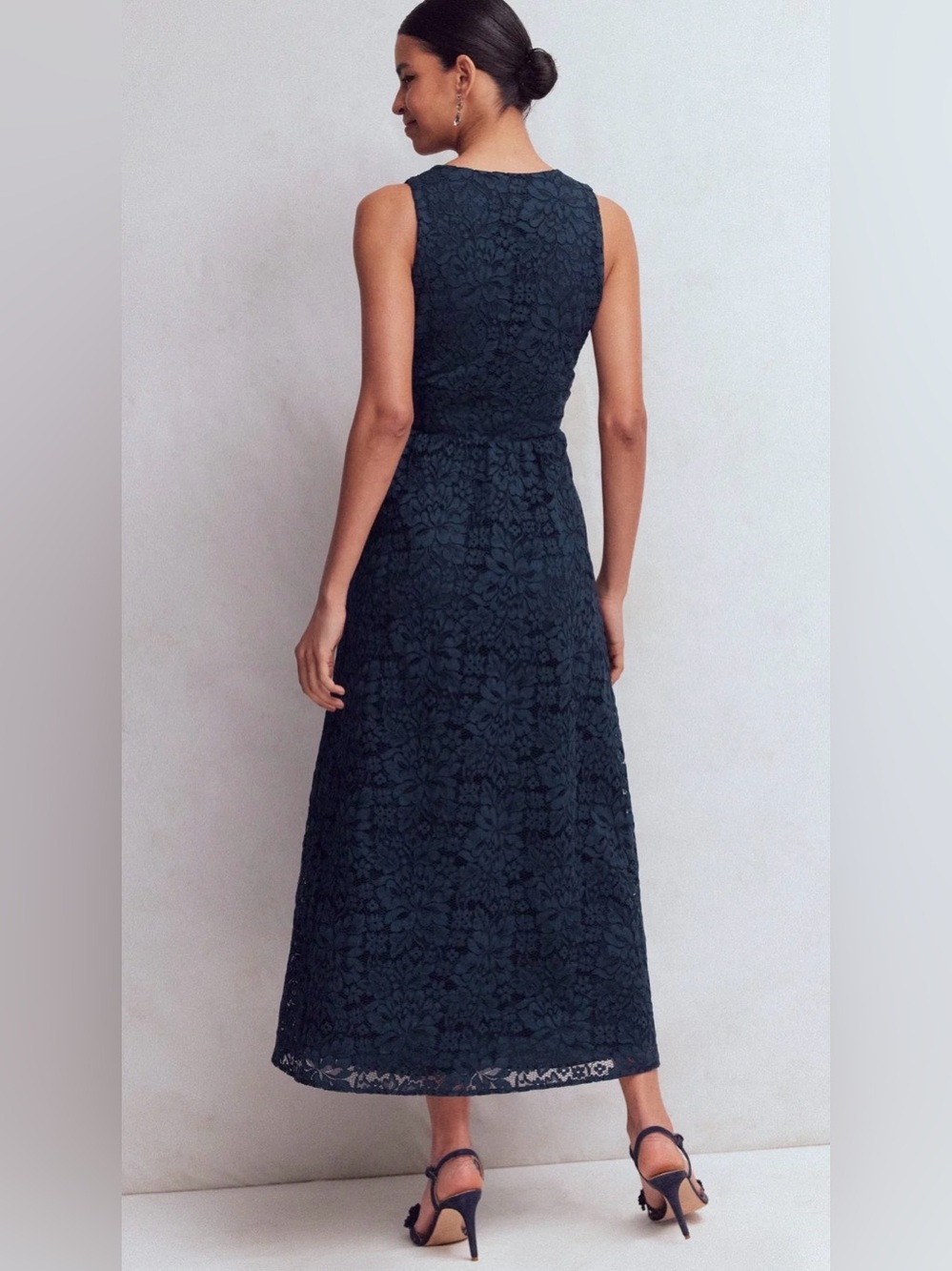 Boden Lace Plunge Neck Panel Dress Navy Size 6 NWT - Picture 2 of 14